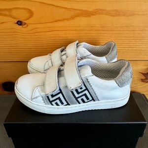 Versace Kids Unisex White Leather Sneakers Size 30 Greca Pattern Grey Black